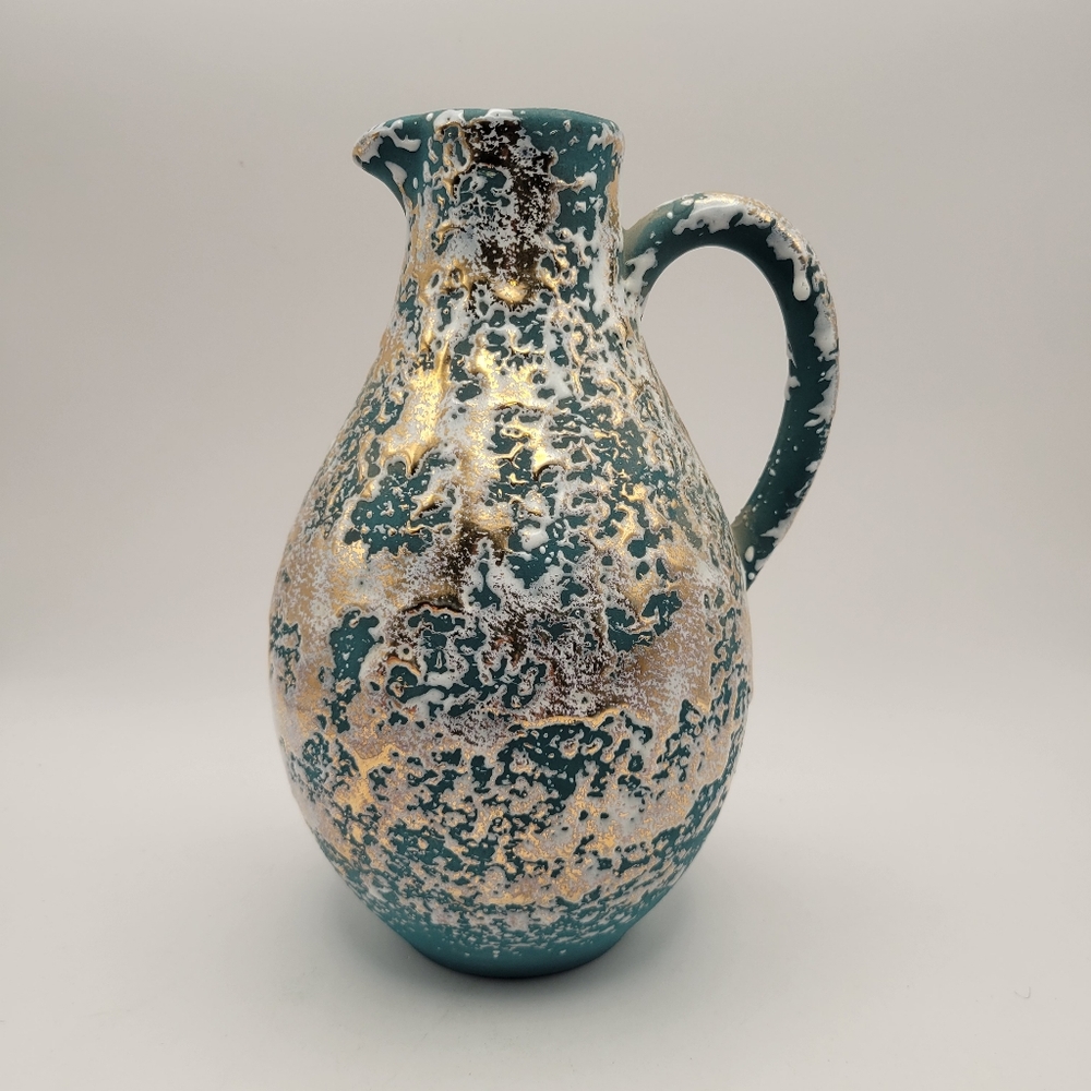 Savoy USA Pottery Handled Vase Pitcher Beige Gold White Splatter Pattern